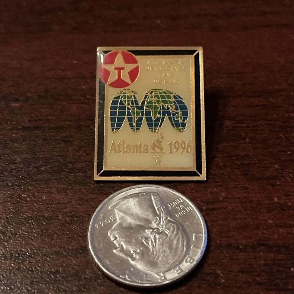 Vintage 1996‎ Atlanta Olympics Texaco World Map July Design Lapel Pin